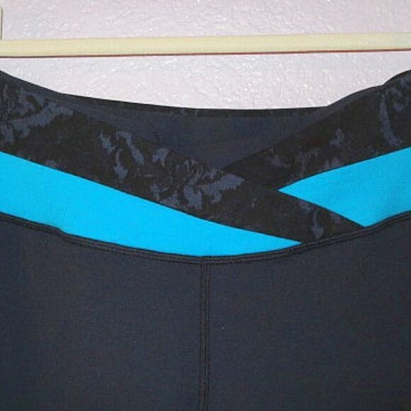 Lululemon GROOVE Crop Size 12 PANTS Luon WIDE LEG Mid Rise POCKET Cinch Cuff - Picture 2 of 12